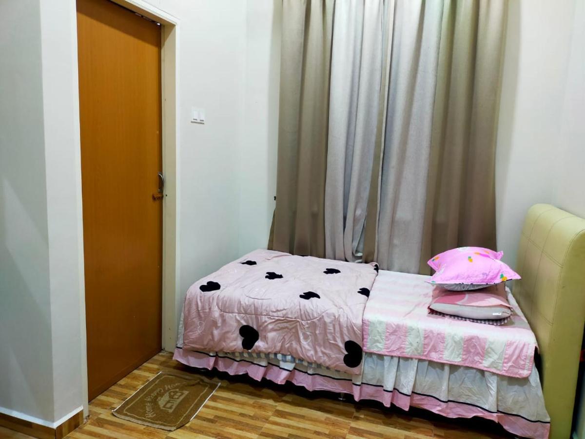 Sya Al-Yahya Homestay กัวลาตรังกานู ภายนอก รูปภาพ