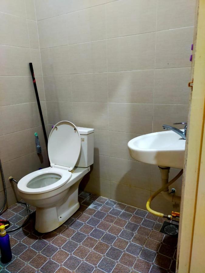 Sya Al-Yahya Homestay กัวลาตรังกานู ภายนอก รูปภาพ