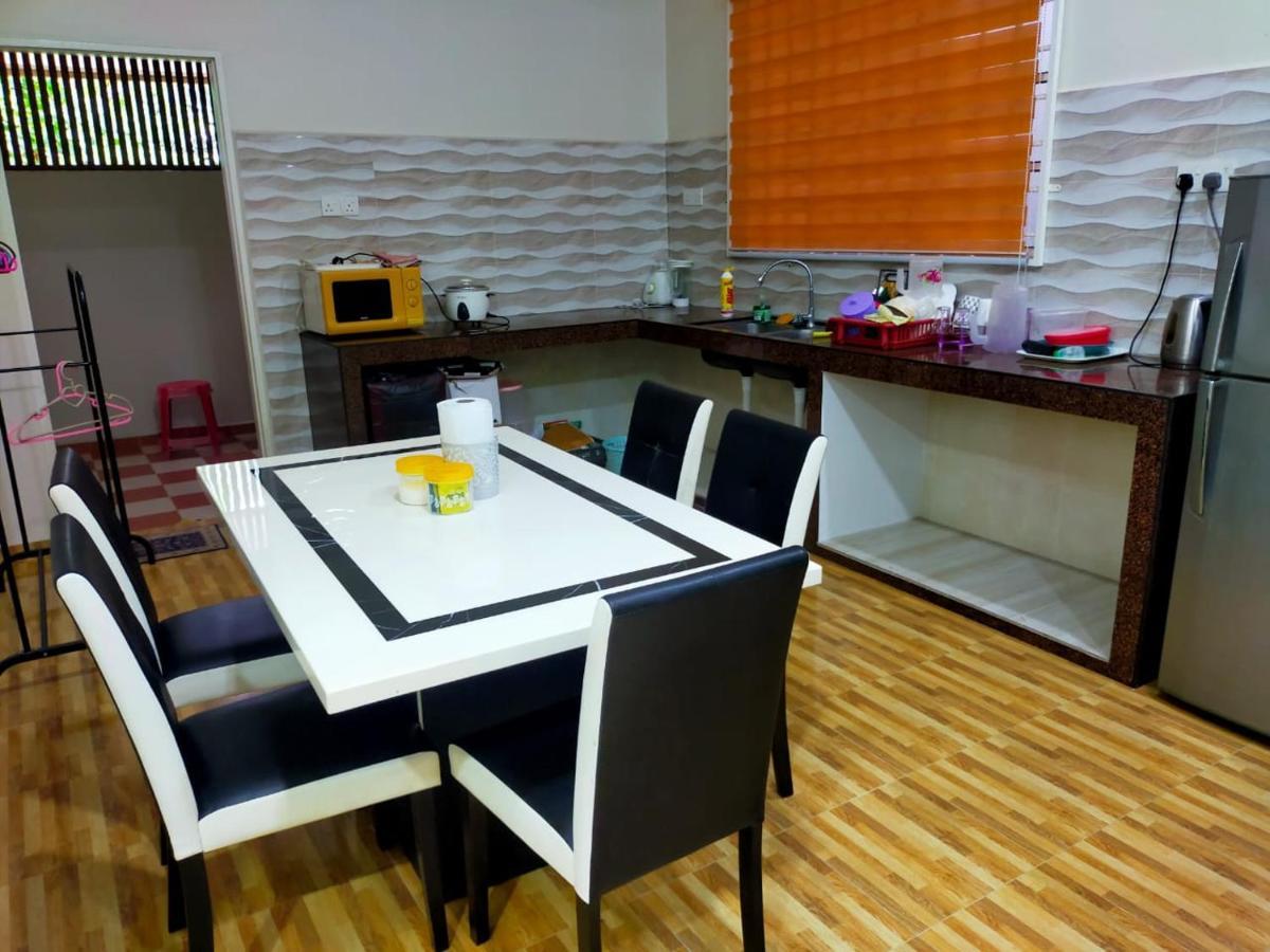 Sya Al-Yahya Homestay กัวลาตรังกานู ภายนอก รูปภาพ